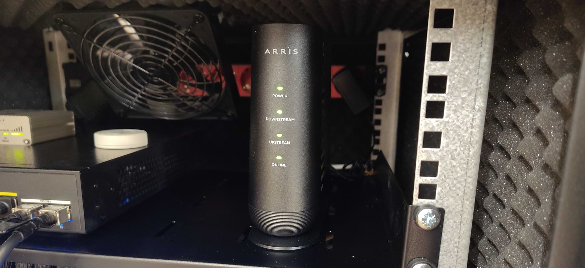 Arris CM3500 B CE